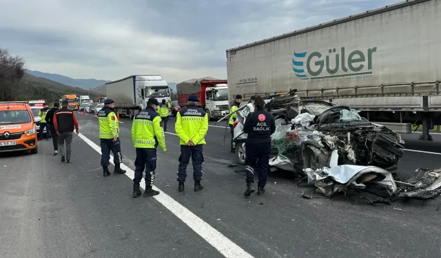 Düzce'de otoyolda feci kaza: 1 ölü, 1 yaralı