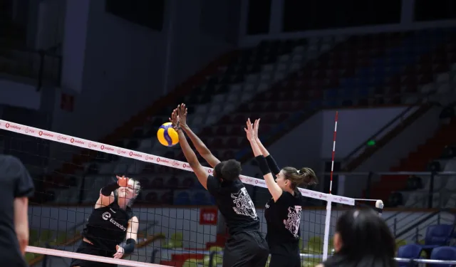 Eczacıbaşı Dynavit İzmir deplasmanında