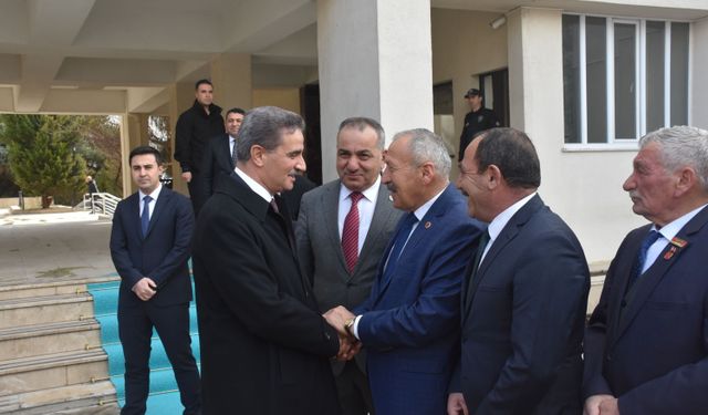 Erzurum Valisi olarak atanan Aydın Baruş, Gümüşhane'den uğurlandı