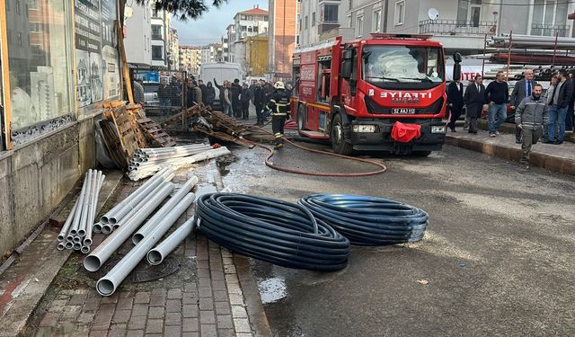 Fatsa'da iş yerinin bahçesindeki yangın söndürüldü