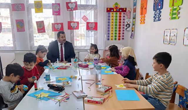 Gümüşhacıköy Müftüsü Verim'den 4-6 yaş Kur'an kursuna ziyaret