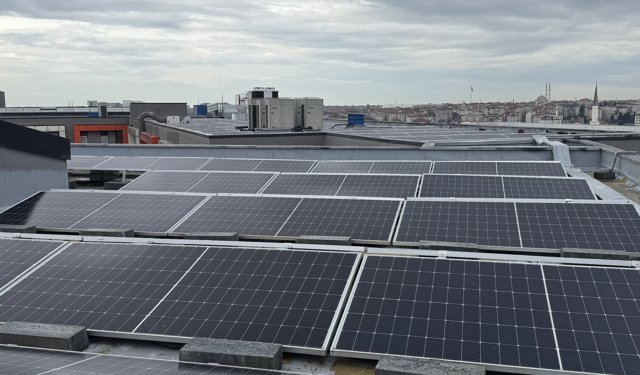 Hanelerde maliyetleri düşüren çatı GES'ler iklim krizine bireysel kalkan oluyor