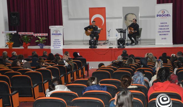 Havza 'Duygulu şarkılar' konseri düzenlendi