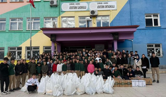 Kargı'da öğrenciler ihtiyaç sahipleri için ramazan kolileri hazırladı