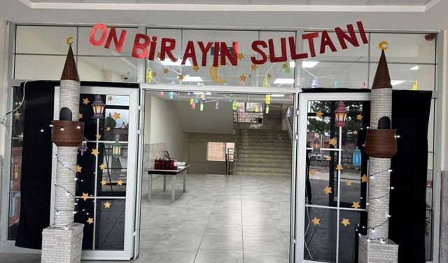 Kargı'da okullara ramazan ruhunu yansıtan süslemeler yapıldı