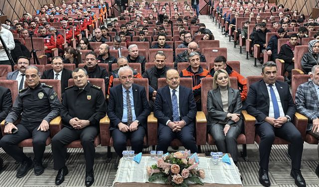 Kastamonu'da 6 Şubat depremlerinde hayatını kaybedenler anıldı