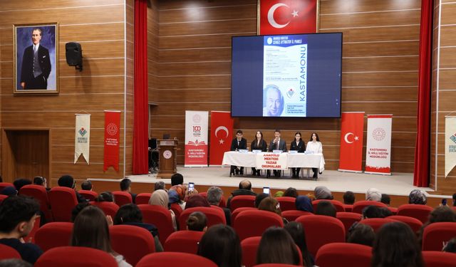 Kastamonu'da 'Anadolu Mektebi Cengiz Aytmatov İl Paneli' düzenlendi