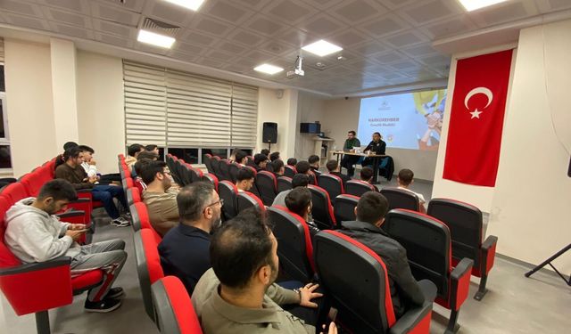 Kavak'ta 'Narkotik Polislerinin Anıları' söyleşisi düzenlendi