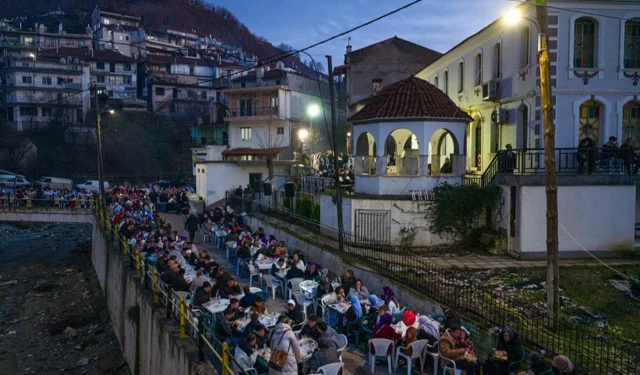 Kocaeli'den Balkanlar'da soydaşlarla iftar