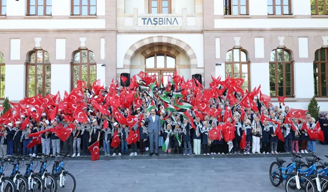 Konya'da hafız adaylarına eğitim desteği başladı