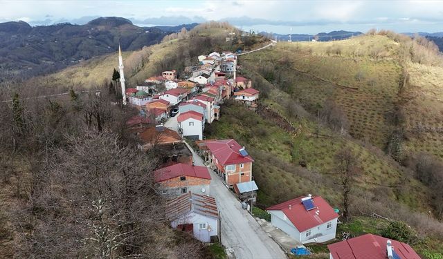 Ordu ile Samsun sınırındaki cadde üzerinde oturanlar oruçlarını aynı anda açtı