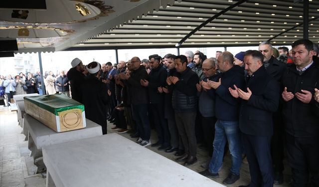 Ordu'da halı saha maçında kalp krizi geçiren öğretmen hayatını kaybetti