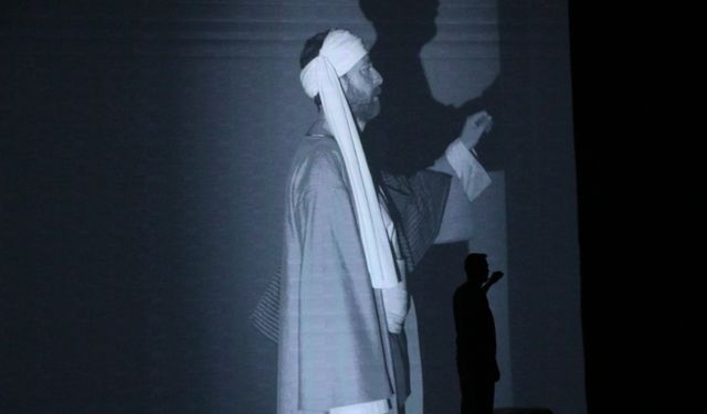 Rize'de 'Aşk Neyledi Yunus' adlı tiyatro oyunu sahnelendi