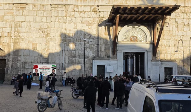 Sakarya Büyükşehir'in iftar kazanları Şam'da kaynıyor