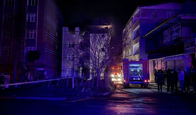 Samsun'da 4 katlı binada çıkan yangında bir kişi yaralandı