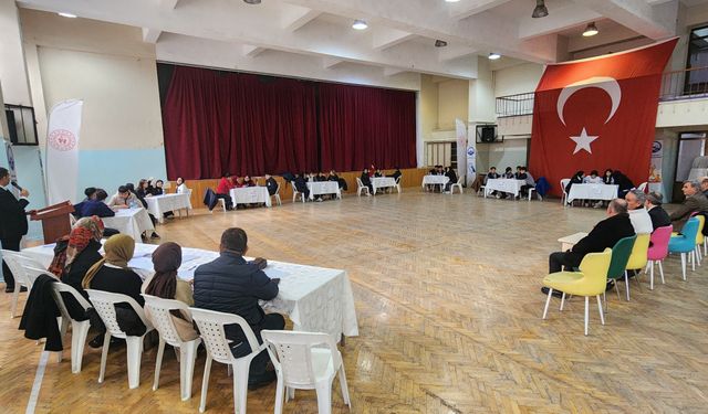 Suluova'da 'Korkma Gençliğin Ruhu Burada' Liseler Arası Bilgi Yarışması yapıldı