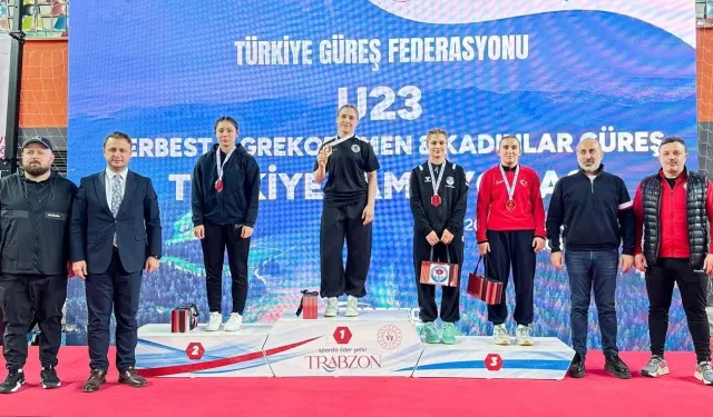 Trabzon'dan güreşte çifte şampiyonluk