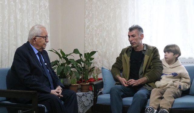 DEPREMDE EŞİNİ KAYBETTİ, OĞLUYLA EREĞLİ'DE YAŞIYOR