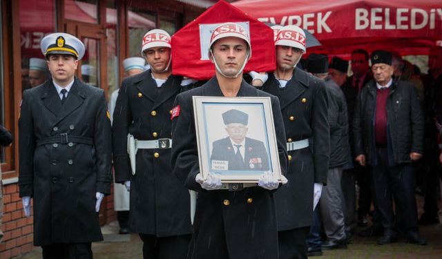 DEDE, ASKERİ TÖRENLE UĞURLANDI