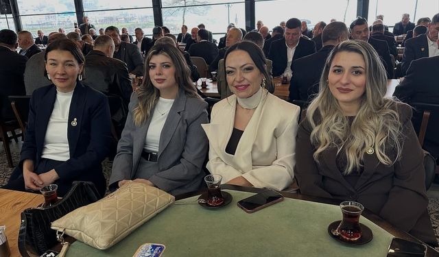 ALAPLI'DA RENKLİ GÖRÜNTÜLER