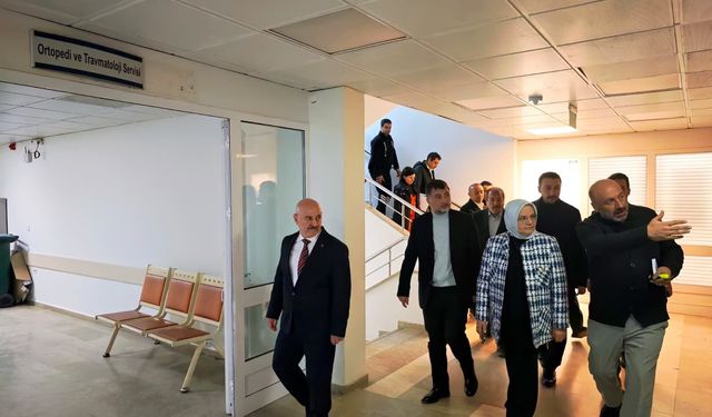 AK Parti Düzce heyeti, DÜ Rektörü Sözbir ve hastane yönetimiyle toplantı yaptı