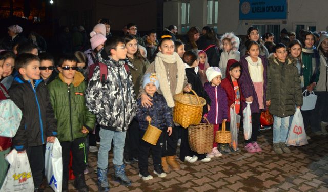 Amasya'da 150 yıldan fazla geçmişi olan 'sepet sallama' geleneği devam ediyor