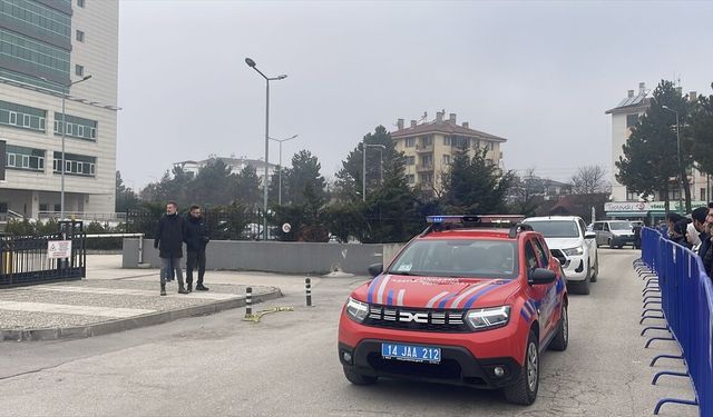Bolu'daki 'irtikap' operasyonunda gözaltına alınan Belediye Başkanı Özcan ve 12 kişi adliyede