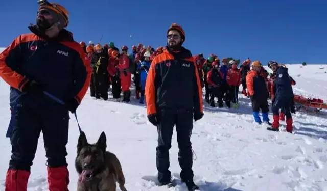 Bursa'da AFAD liderliğinde çığ arama ve kurtarma tatbikatı