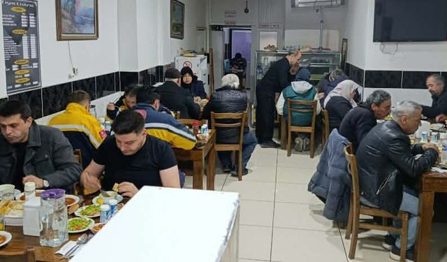 Dikmen'de esnaf iftarda bir araya geldi