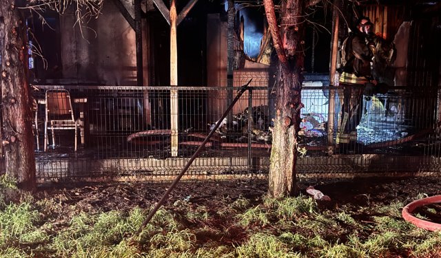 Düzce'de çıkan yangında tek katlı ev kullanılamaz hale geldi