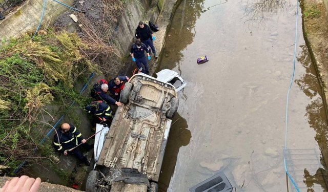 Giresun'da dereye devrilen hafif ticari araçtaki 3 kişi öldü, 2 kişi yaralandı