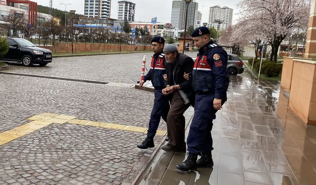 BABA OĞLUNU AV TÜFEĞİYLE ÖLDÜRDÜ
