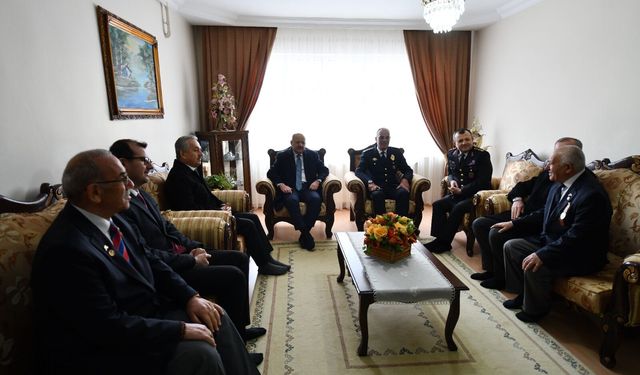 Kastamonu Valisi Dallı'dan bayram ziyaretleri