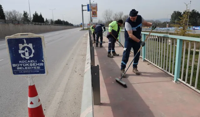 Kocaeli Büyükşehir'den bayram öncesi temizlik seferberliği