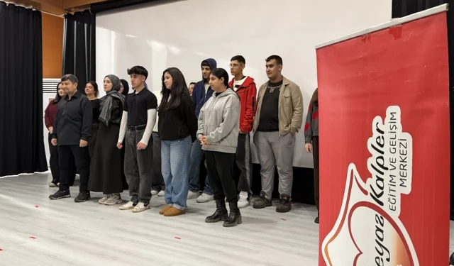 Kocaeli'de Beyaz Kalpler Mehmet Akif Ersoy'u andı