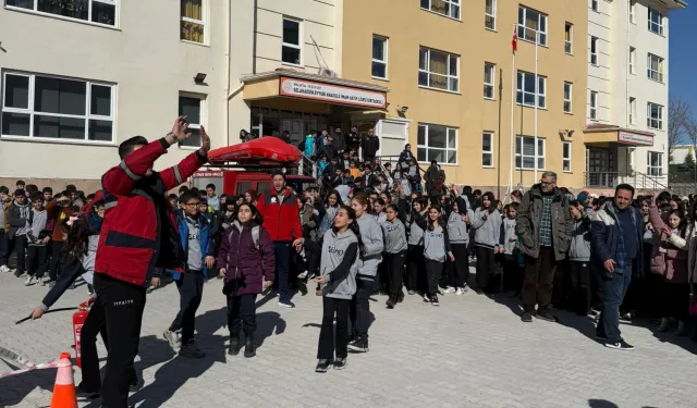 Malatya Büyükşehir'den öğrencilere afet bilinci