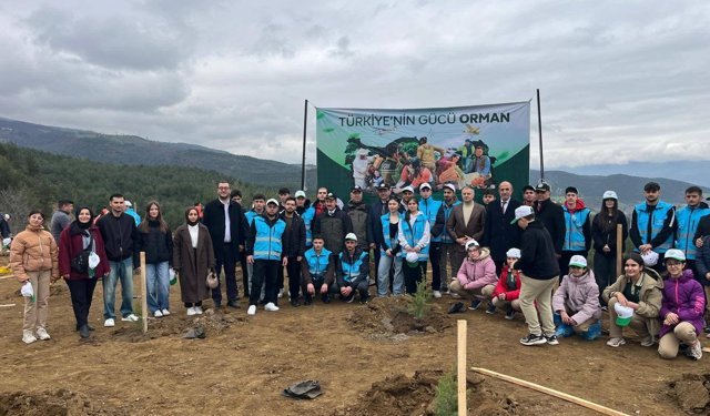 Niksar'da Orman Haftası'nda fidanlar toprakla buluşturuldu