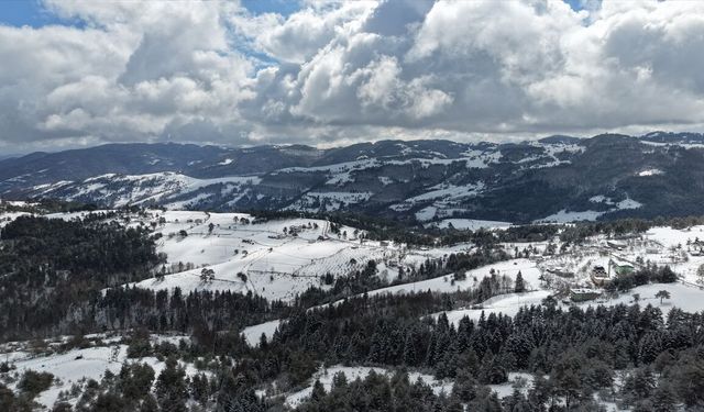 Samsun'da karla kaplı Kızlan Yaylası dronla görüntülendi