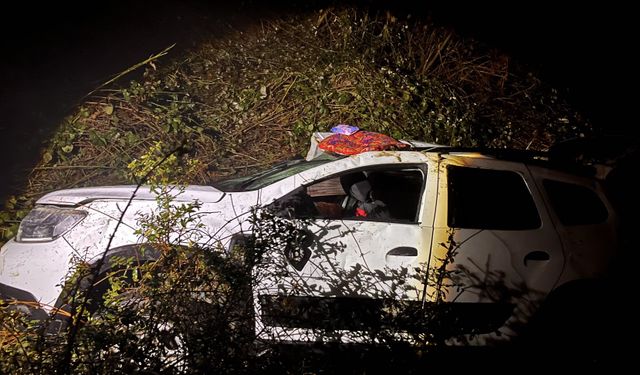 Sinop'ta otomobilin uçuruma devrildiği kazada 7 kişi yaralandı