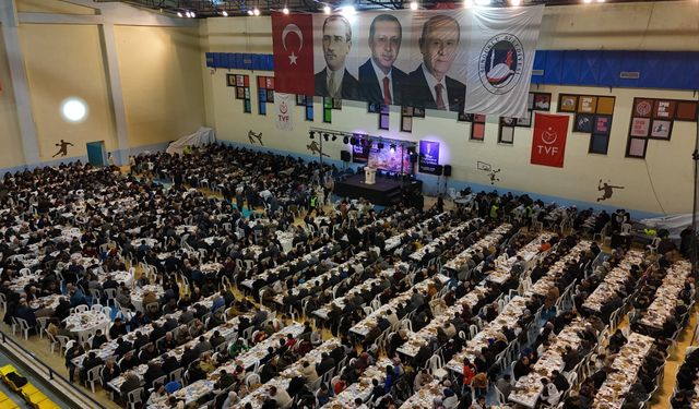 Sungurlu Belediyesi vatandaşları iftarda ağırladı