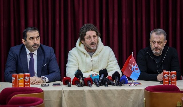 Trabzonspor Kulübü Asbaşkanı Kafkas ve teknik direktör Tekke, basın mensuplarıyla bir araya geldi