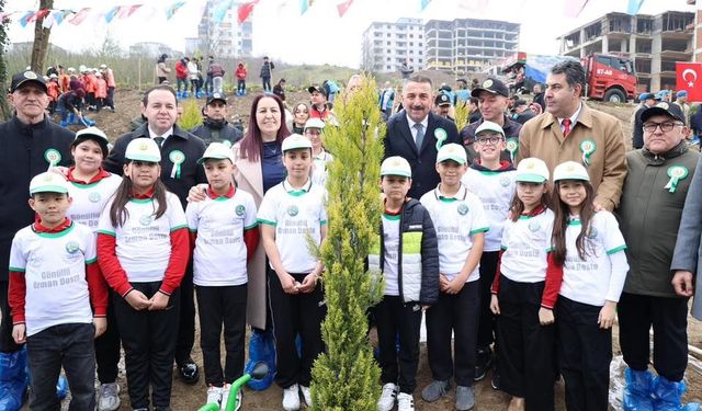 2 BİN 26 FİDAN TOPRAKLA BULUŞTU