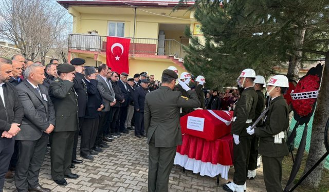 Vefat eden Kıbrıs gazisi, Tokat'ta son yolculuğuna uğurlandı