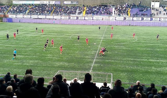 MAÇTA GOL SESİ ÇIKMADI, SON SANİYEDE 3 PUAN KAÇTI