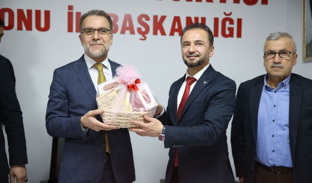 Yeniden Refah Partisi Genel Başkan Yardımcısı Gül, Kastamonu'da partililerle buluştu