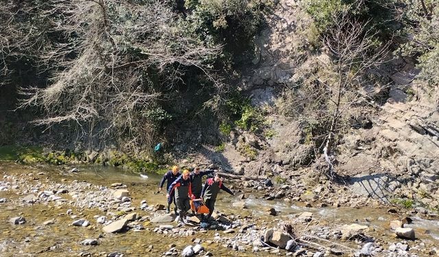 150 METRE YÜKSEKTEN DÜŞTÜ!