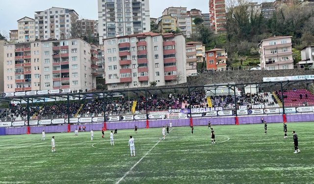 EREĞLİSPOR, ORDU'YU 5 GOLLE UĞURLADI