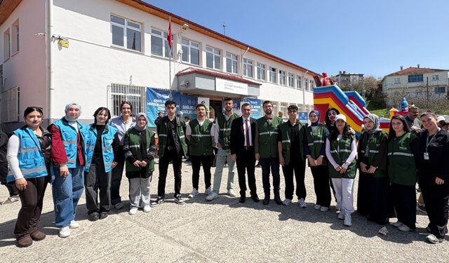 Asarcık'ta çocuk şenliği düzenlendi
