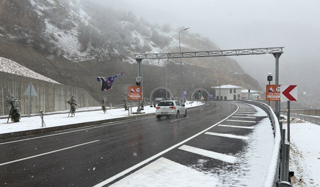 Çorum'da kar ve karla karışık yağmur etkili oldu