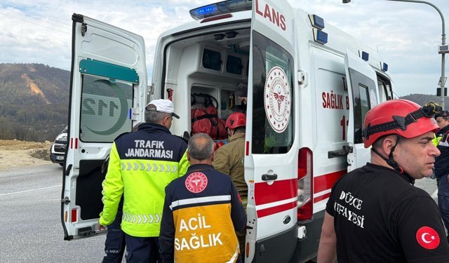 KAVŞAKTA FECİ KAZA!